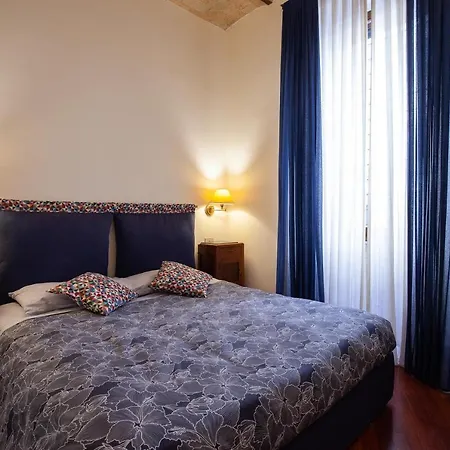 Il Giardino Di Bobo Apartment *
